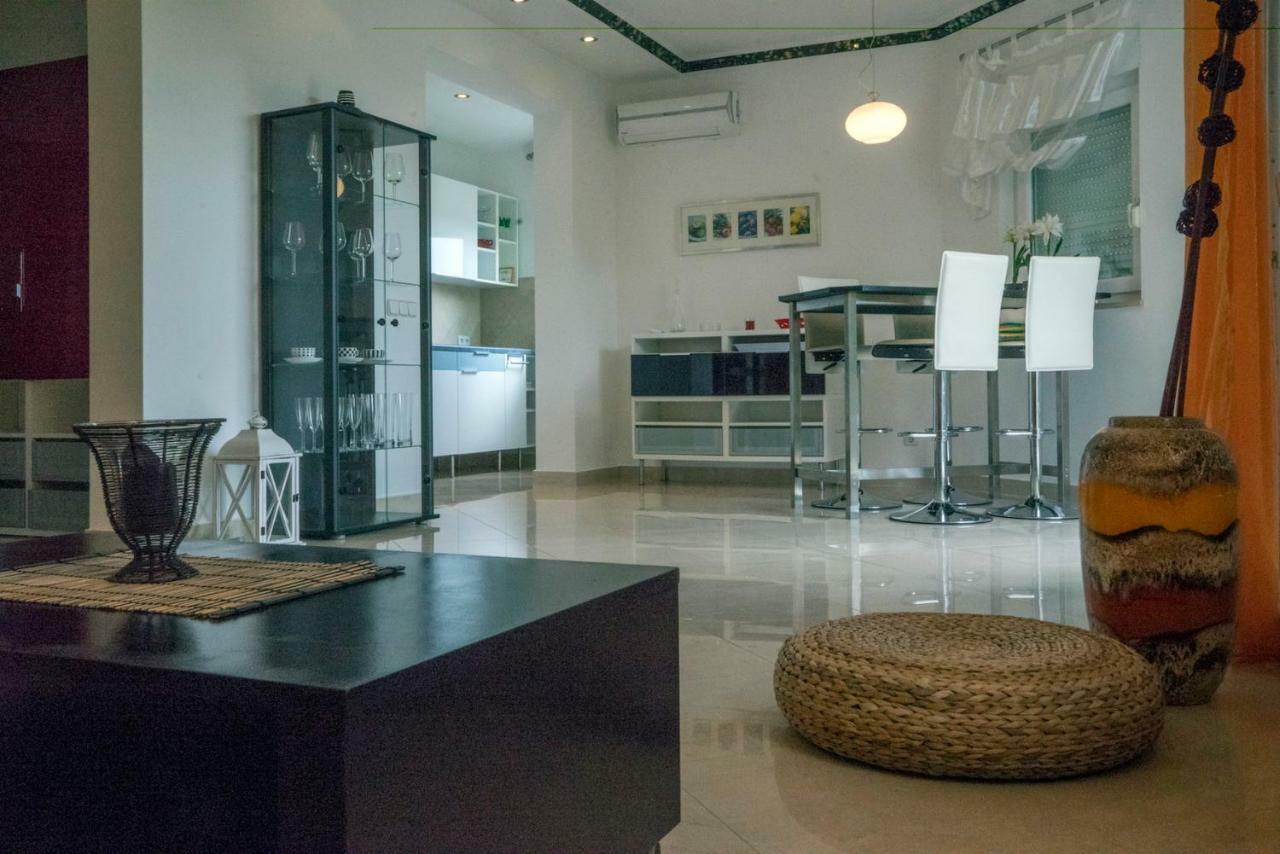 Banjol Apartment Annabela المظهر الخارجي الصورة