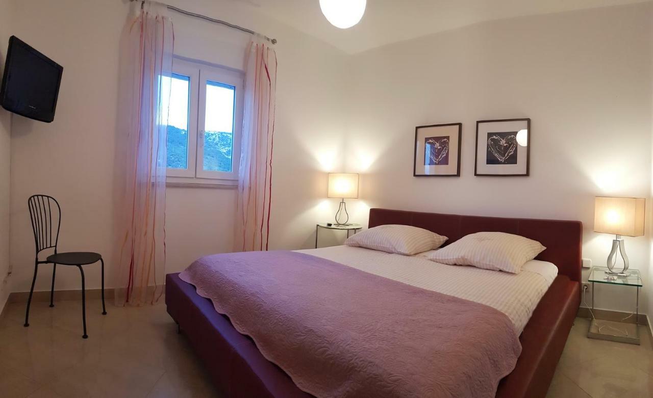 Banjol Apartment Annabela المظهر الخارجي الصورة
